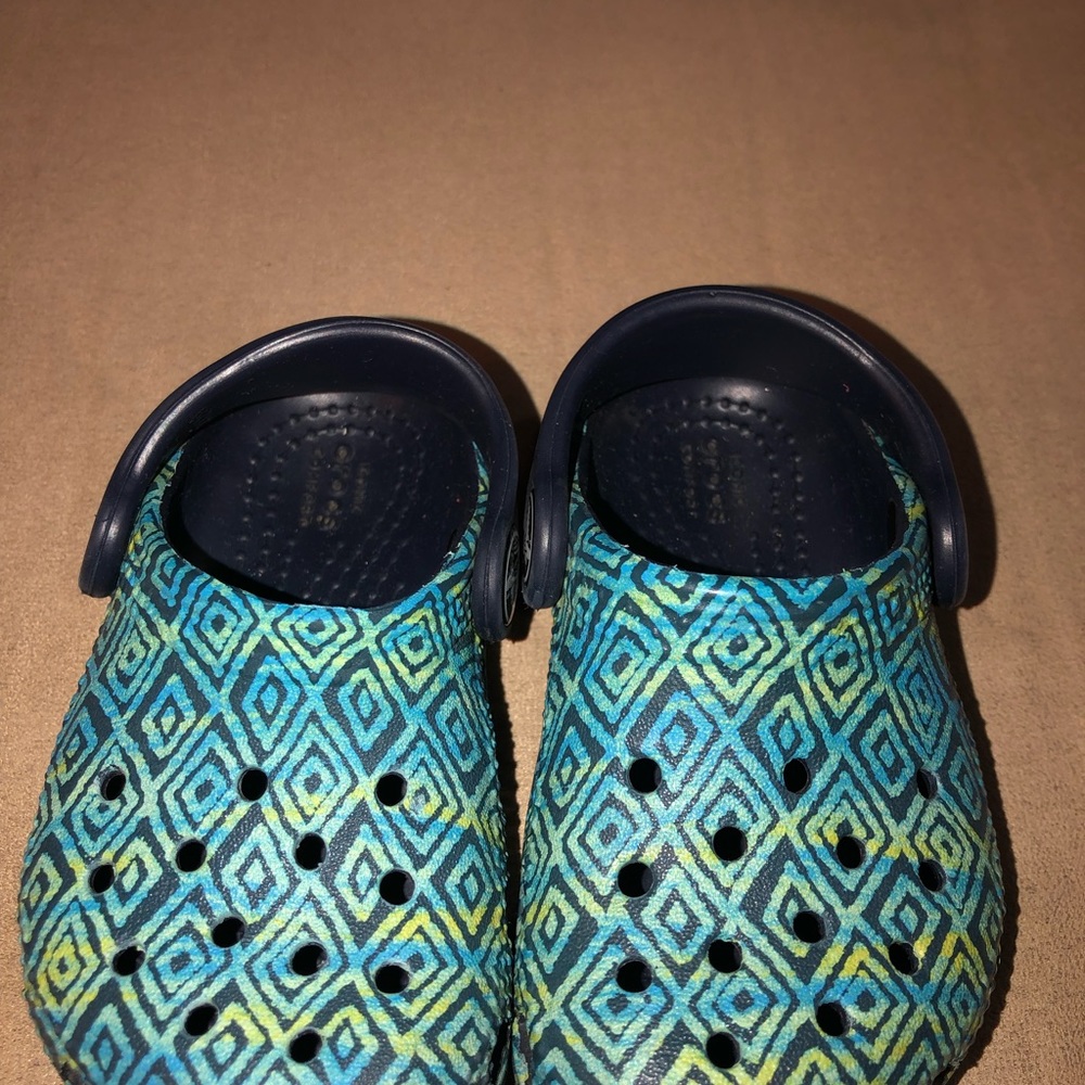 Crocs - Picture 2 of 3